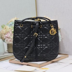 20240701_i1719816481_5203_0_jpg MEDIUM 34 NOLITA BAG IN BLACK MACROCANNAGE CALFSKIN