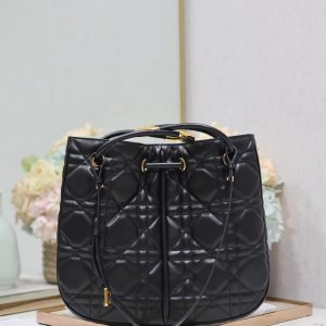 20240701_i1719816481_6804_3_jpg MEDIUM 34 NOLITA BAG IN BLACK MACROCANNAGE CALFSKIN