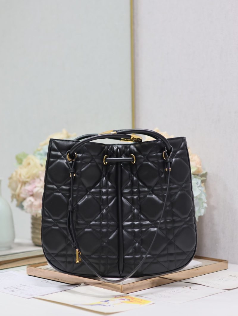 20240701_i1719816481_6804_3_jpg MEDIUM 34 NOLITA BAG IN BLACK MACROCANNAGE CALFSKIN