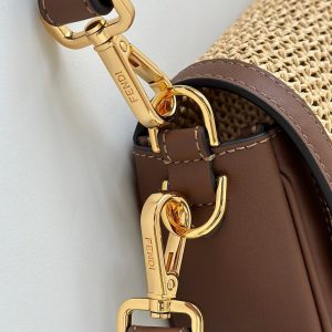 FendiI BAGUETTE 27 BAG IN BEIGE RAFFIA AND BROWN CALFSKIN WITH GOLD HARDWARE