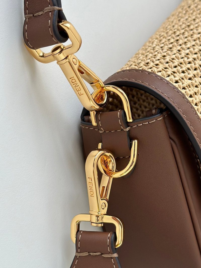 FendiI BAGUETTE 27 BAG IN BEIGE RAFFIA AND BROWN CALFSKIN WITH GOLD HARDWARE