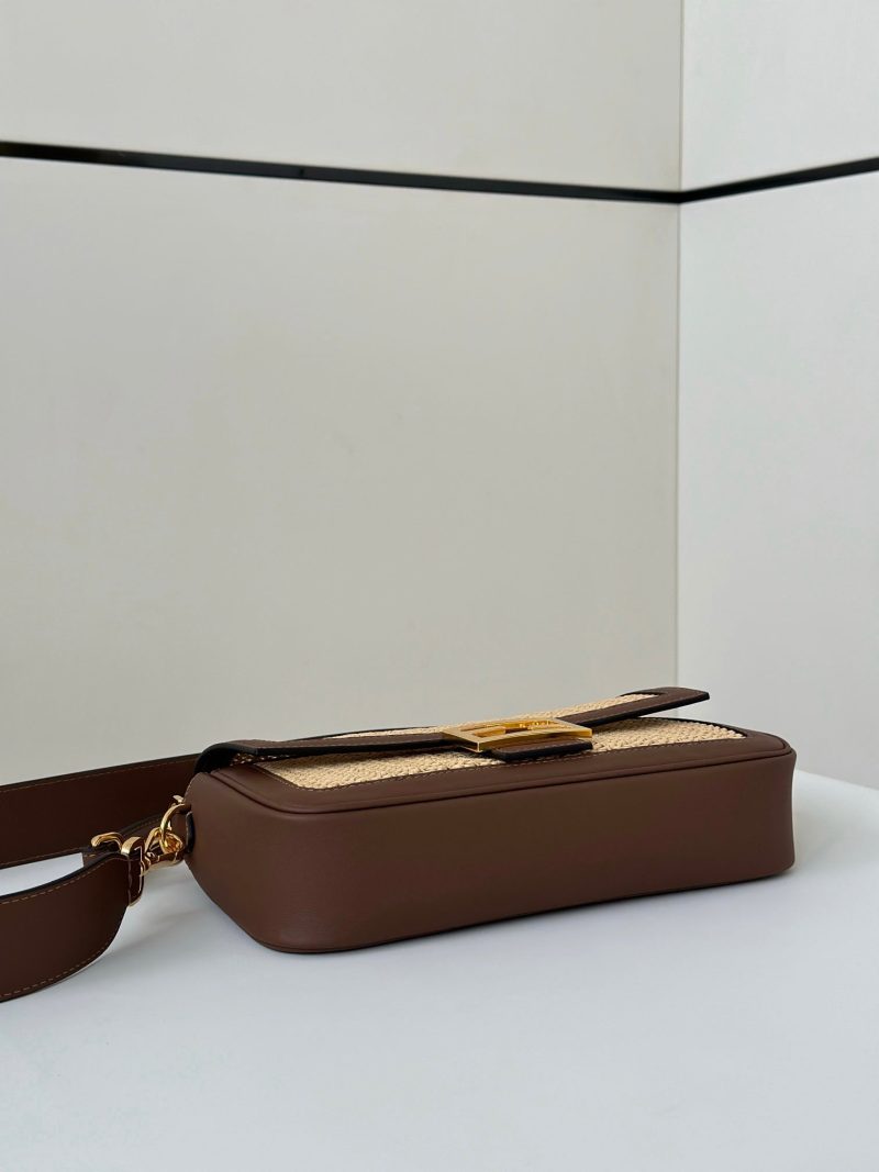 FendiI BAGUETTE 27 BAG IN BEIGE RAFFIA AND BROWN CALFSKIN WITH GOLD HARDWARE