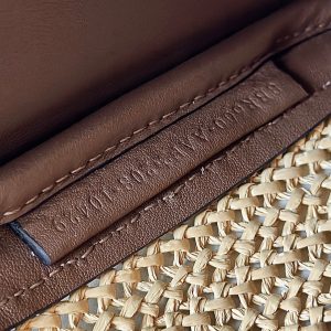 FendiI BAGUETTE 27 BAG IN BEIGE RAFFIA AND BROWN CALFSKIN WITH GOLD HARDWARE