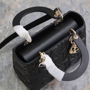 20240819_i1724052218_229_7_jpg Lady Bag 20cm Black Graphic Lambskin