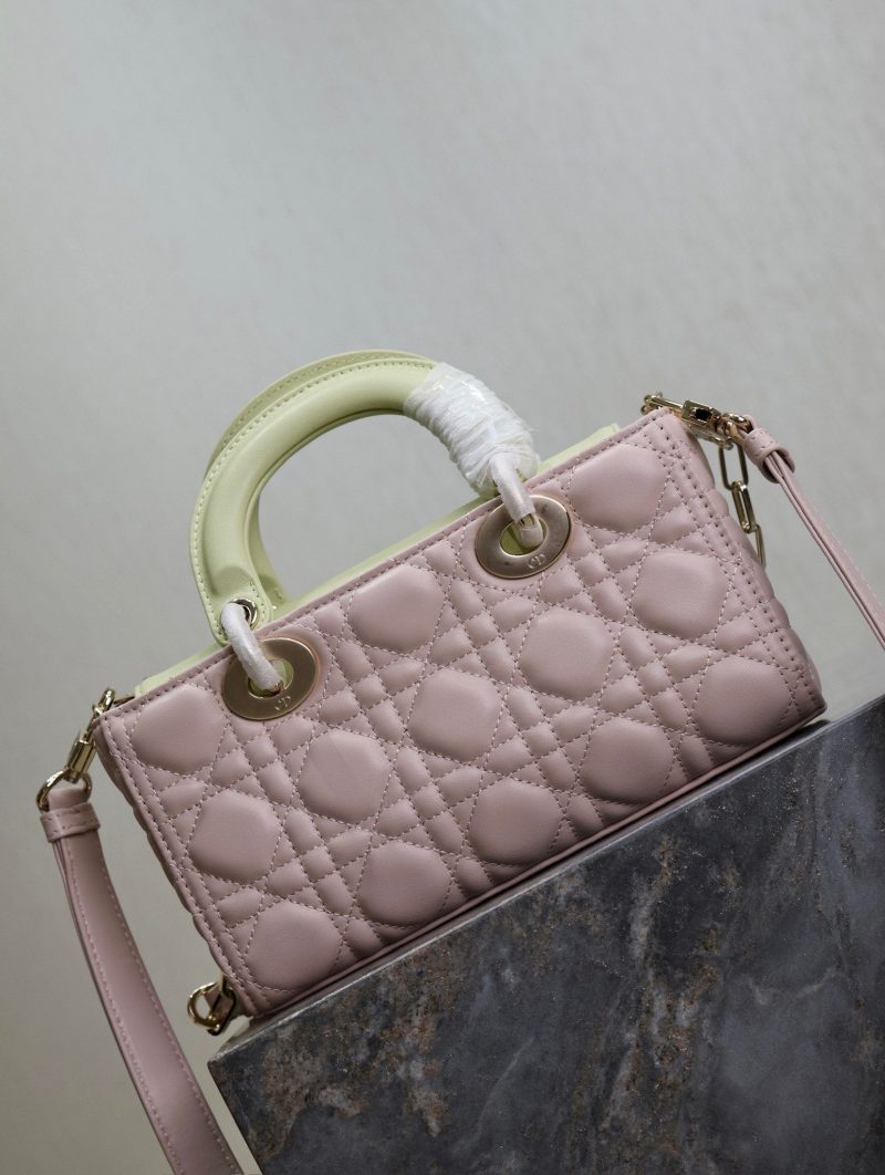 20240914_i1726293988_704_4_jpg Lady D-Joy Bag 22 Pink Pale Green Lambskin