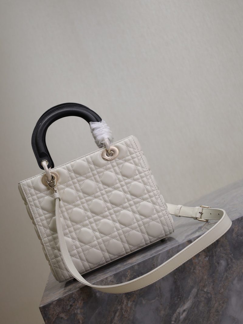 20240914_i1726302883_7091_3_jpg Lady Bag 20cm White Black Lambskin