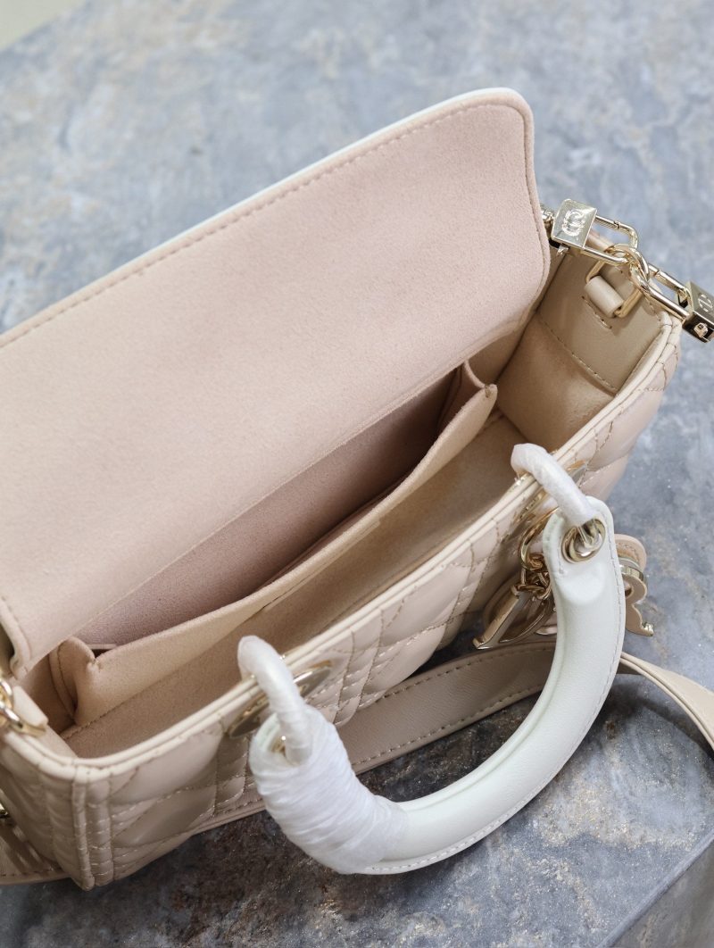 20240914_i1726305797_4727_8_jpg Lady D-Joy Bag 22 Beige White Lambskin