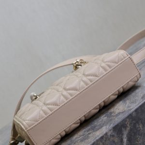 20240914_i1726305797_7010_6_jpg Lady D-Joy Bag 22 Beige White Lambskin