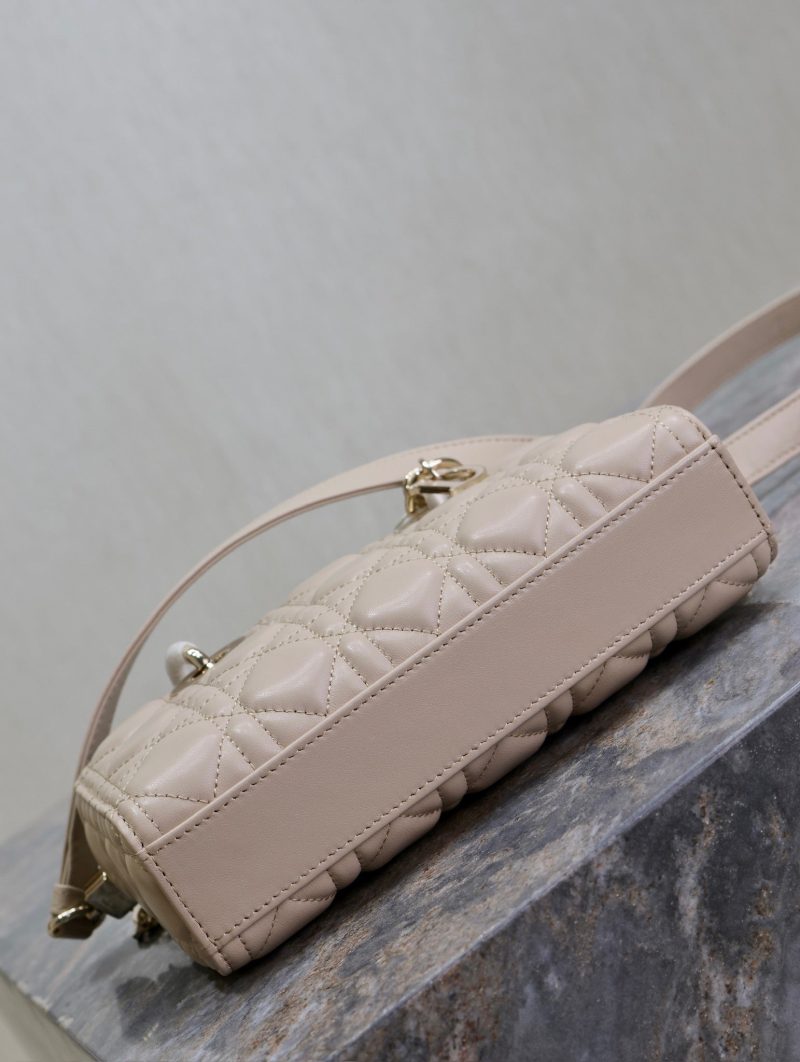 20240914_i1726305797_7010_6_jpg Lady D-Joy Bag 22 Beige White Lambskin
