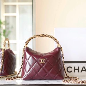 24B Cluth With Chain Burgundy Lambskin Gold Hardware