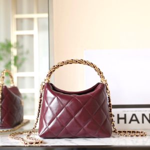 24B Cluth With Chain Burgundy Lambskin Gold Hardware