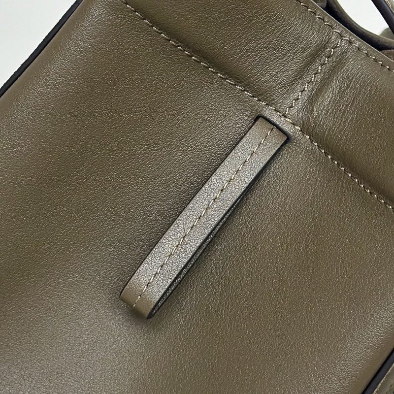 ORIGAMI MINI 19 IN ARMY GREEN LAMBSKIN AND SUEDE