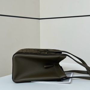 ORIGAMI MEDIUM 27 IN ARMY GREEN LAMBSKIN AND SUEDE