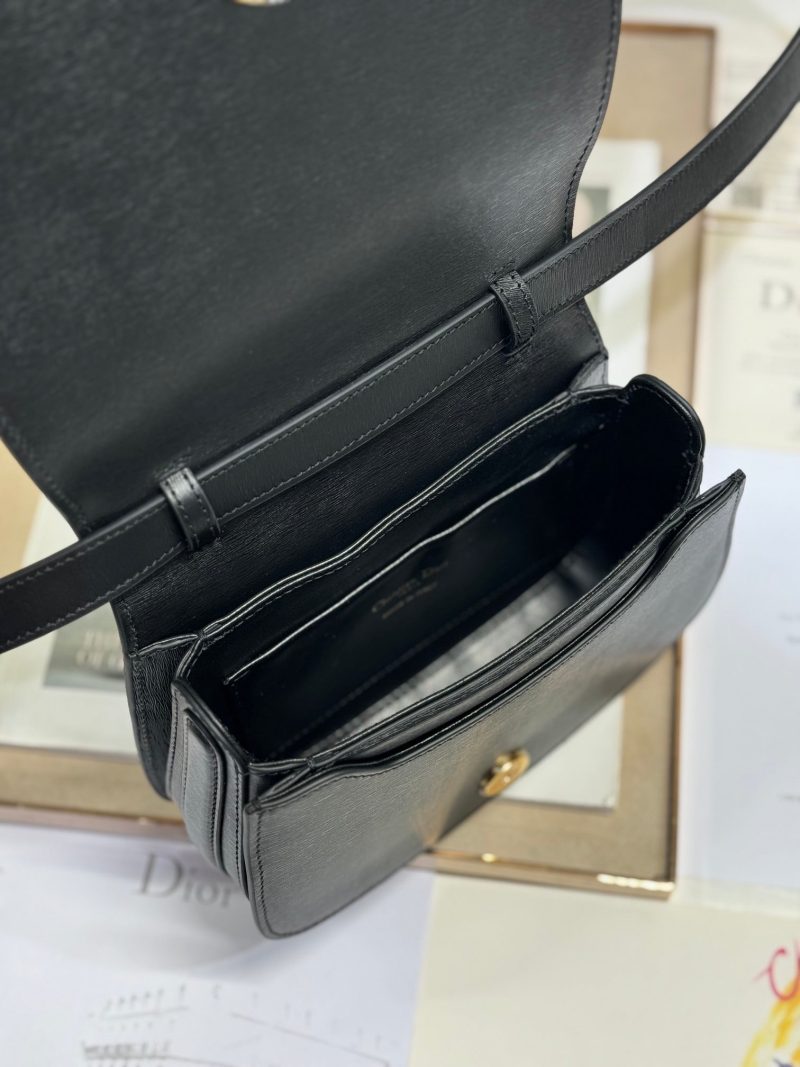 20241023_i1729663304_5650_7_jpg SMALL 19 MONTAIGNE AVENUE TOP HANDLE BAG BLACK SMOOTH CALFSKIN