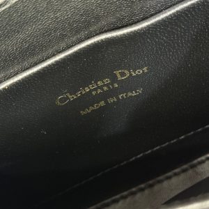 20241023_i1729663304_7718_8_jpg SMALL 19 MONTAIGNE AVENUE TOP HANDLE BAG BLACK SMOOTH CALFSKIN