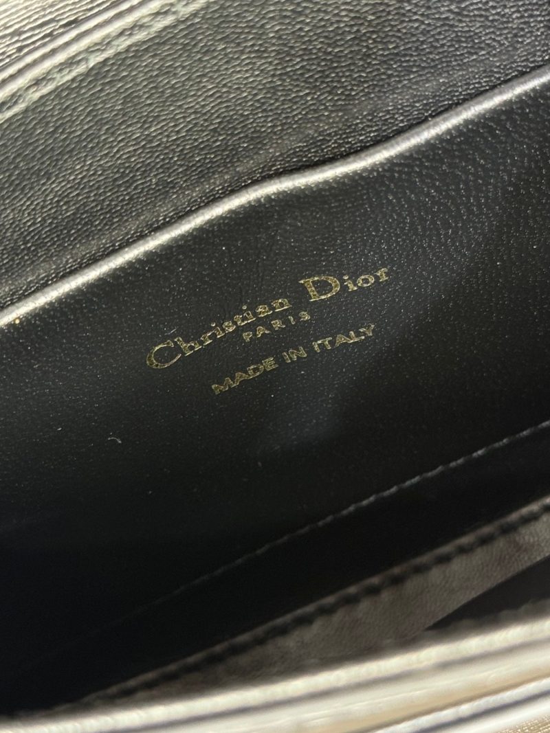 20241023_i1729663304_7718_8_jpg SMALL 19 MONTAIGNE AVENUE TOP HANDLE BAG BLACK SMOOTH CALFSKIN