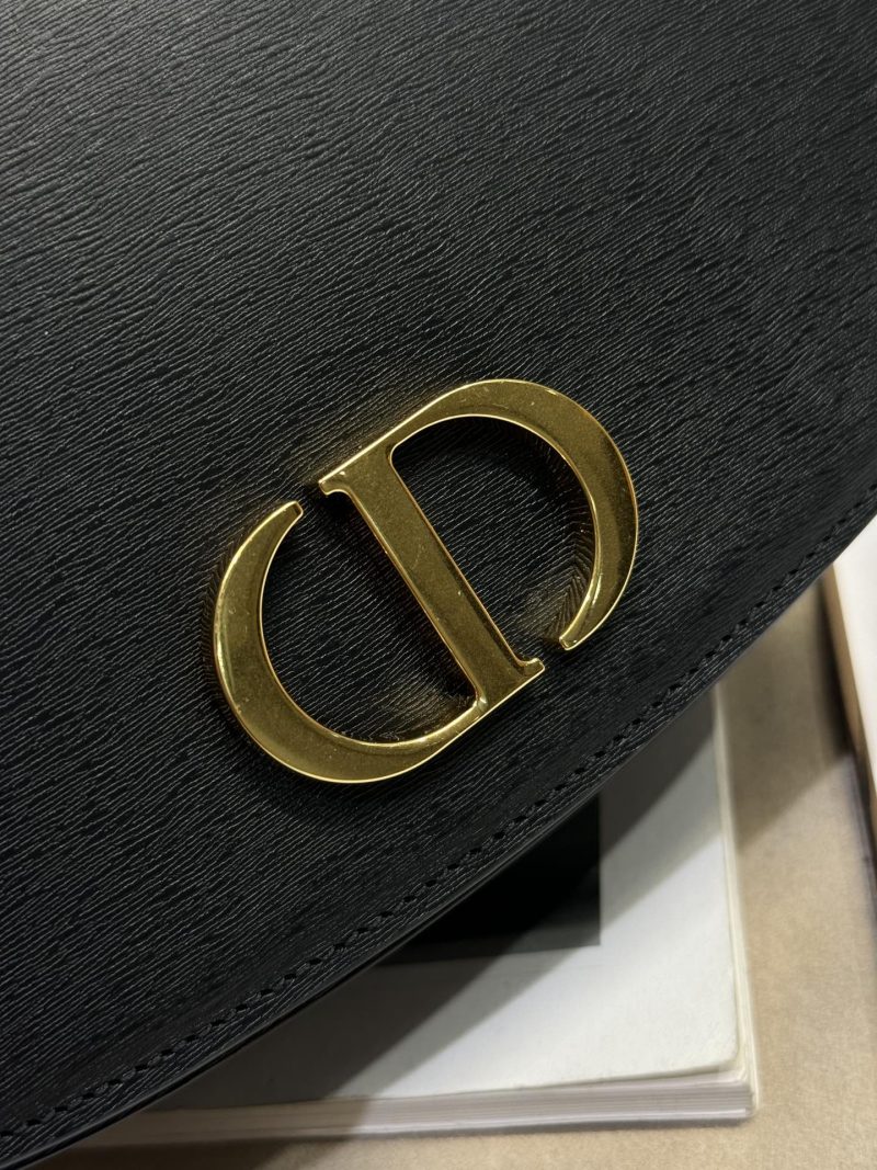 20241023_i1729663304_8338_2_jpg SMALL 19 MONTAIGNE AVENUE TOP HANDLE BAG BLACK SMOOTH CALFSKIN