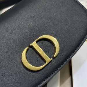 20241023_i1729665470_2654_4_jpg SMALL 19 MONTAIGNE AVENUE TOP HANDLE BAG BLUE DIOR OBLIQUE JACQUARD AND BLACK SMOOTH CALFSKIN 221158