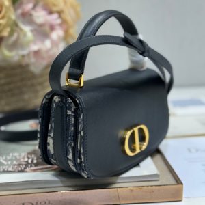 20241023_i1729665470_7793_2_jpg SMALL 19 MONTAIGNE AVENUE TOP HANDLE BAG BLUE DIOR OBLIQUE JACQUARD AND BLACK SMOOTH CALFSKIN 221158