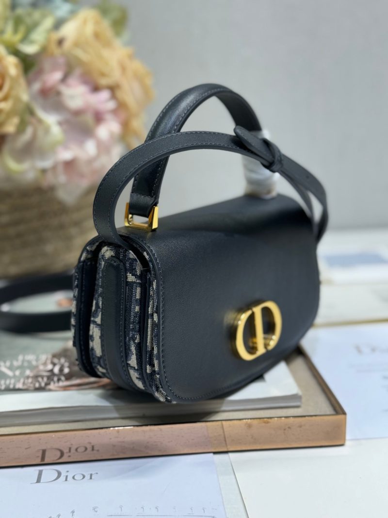 20241023_i1729665470_7793_2_jpg SMALL 19 MONTAIGNE AVENUE TOP HANDLE BAG BLUE DIOR OBLIQUE JACQUARD AND BLACK SMOOTH CALFSKIN 221158