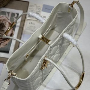 20241030_i1730275175_9670_6_jpg MEDIUM 37 TOUJOURS BAG IN WHITE MACROCANNAGE LAMBSKIN