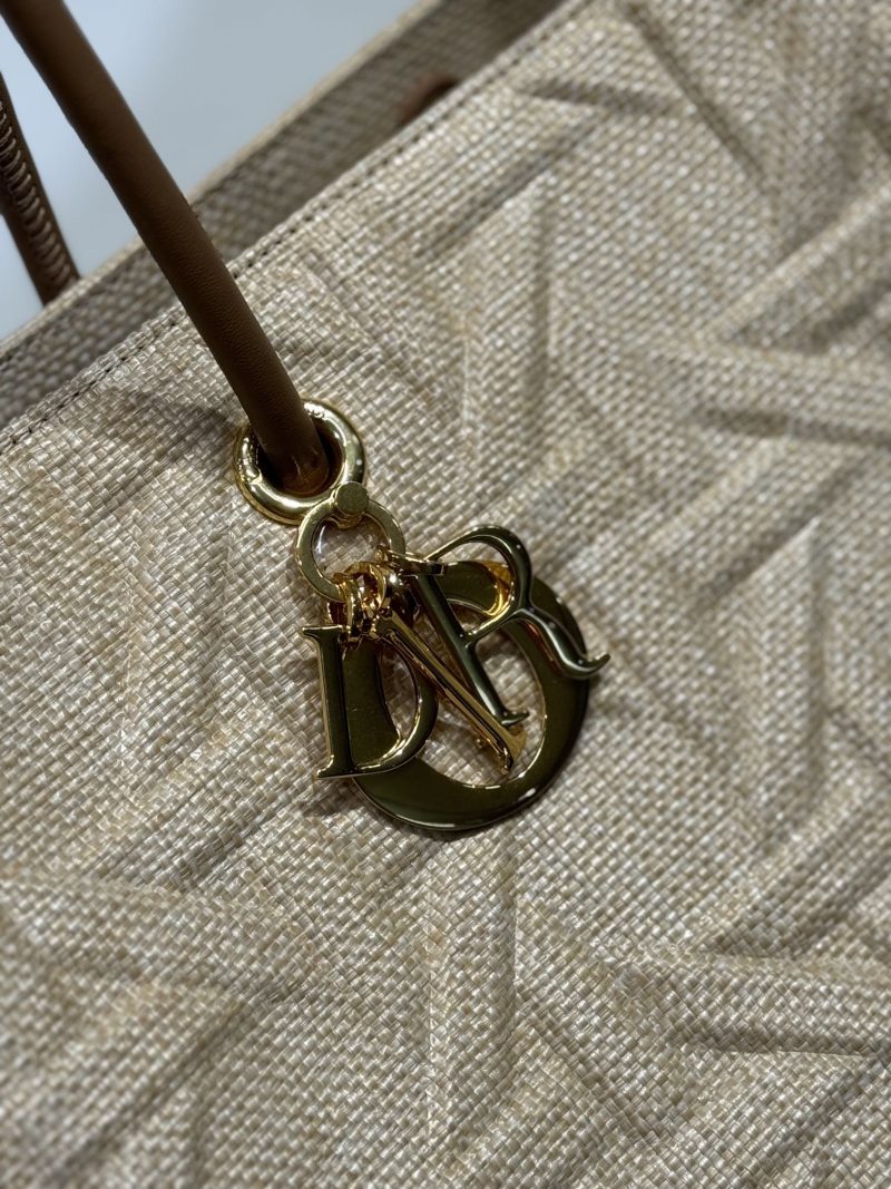 20241030_i1730276563_4061_3_jpg LARGE 41 TOUJOURS BAG IN BISQUE BEIGE CANNAGE RAFFIA