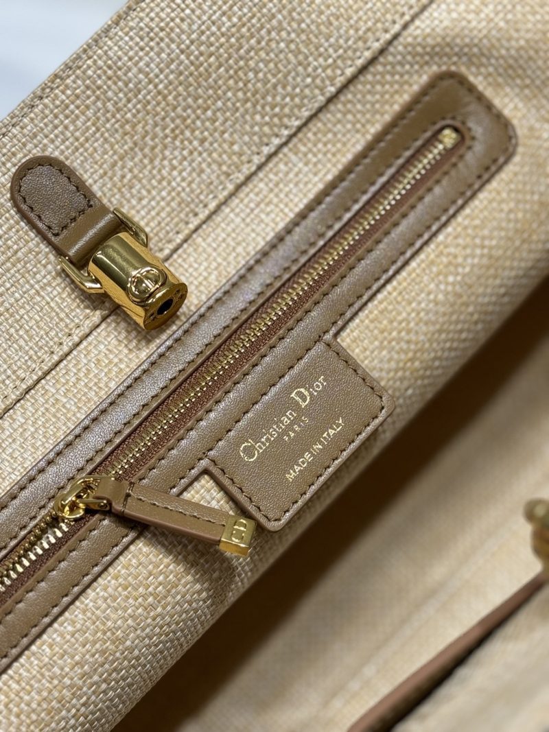 20241030_i1730276563_6223_8_jpg LARGE 41 TOUJOURS BAG IN BISQUE BEIGE CANNAGE RAFFIA