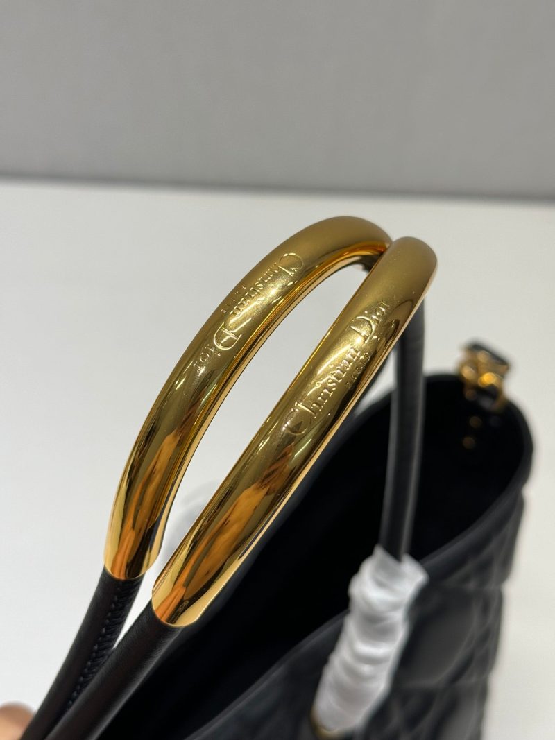 20241030_i1730276631_6923_4_jpg LARGE 41 TOUJOURS BAG IN BLACK MACROCANNAGE LAMBSKIN 221056