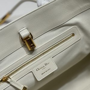 LARGE 41 TOUJOURS BAG IN WHITE MACROCANNAGE LAMBSKIN