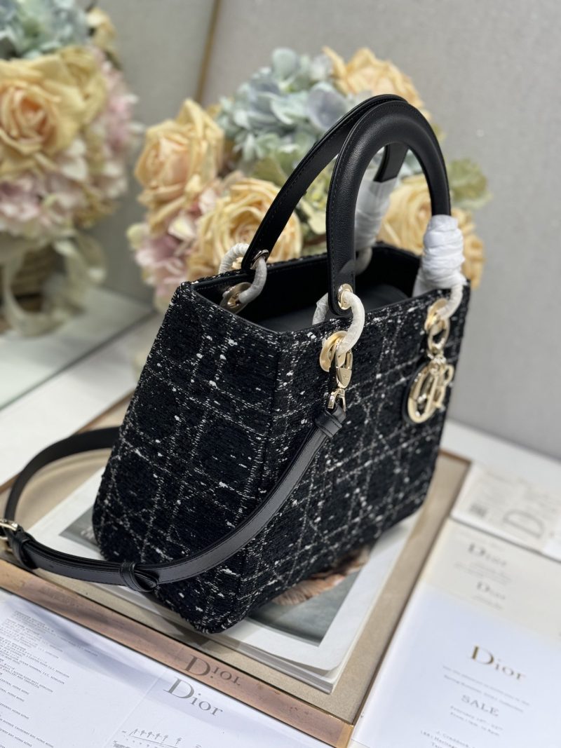 20241031_i1730364102_1292_1_jpg CD Medium Lady 24 Black Lambskin Black White Canvas