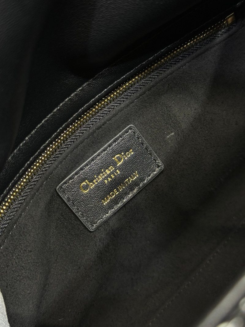 20241031_i1730364102_3353_7_jpg CD Medium Lady 24 Black Lambskin Black White Canvas