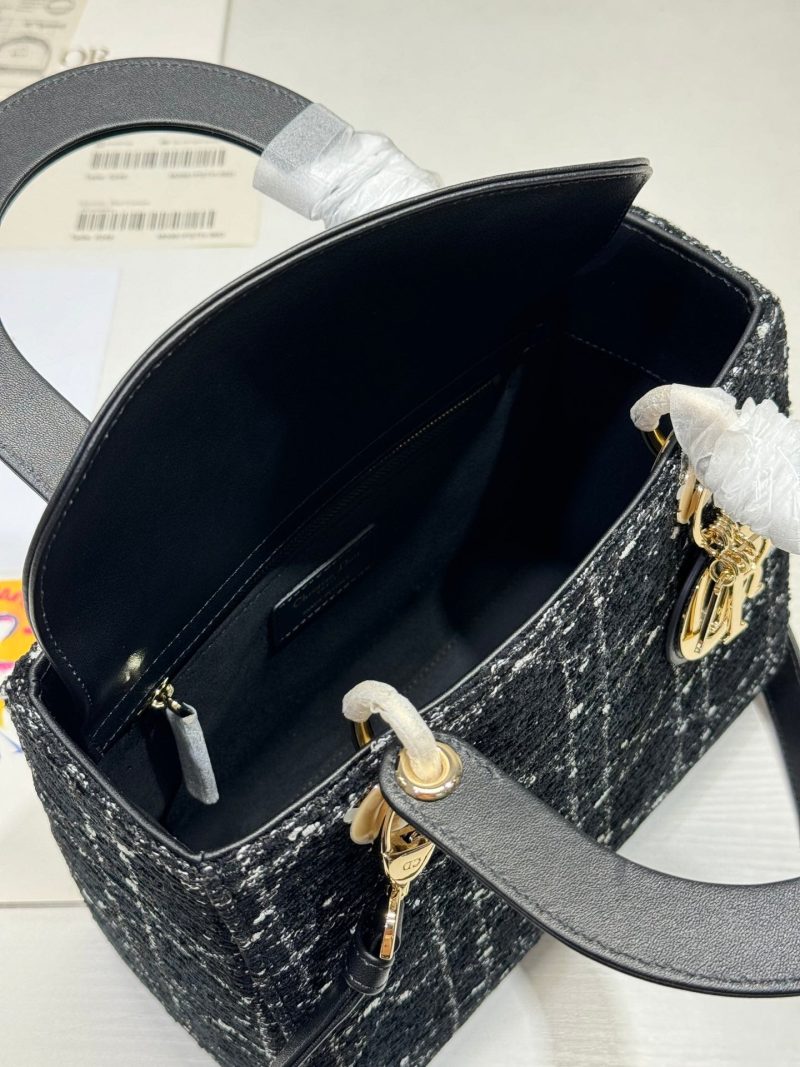 20241031_i1730364102_5188_6_jpg CD Medium Lady 24 Black Lambskin Black White Canvas