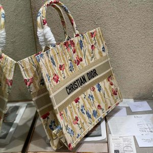 CD Hibiscus Book Tote 42cm Bag Canvas 336576