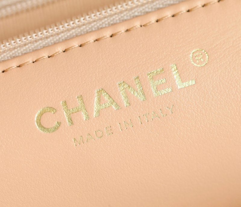 CC 24K Nano 19cm Kelly Shopper Bag Beige Patent Lambskin