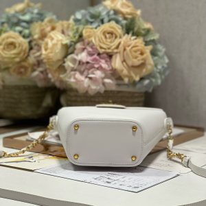 CD Montaigne Large Chain Bucket Bag White Calfskin 336797