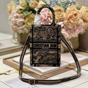 CD Apricot Tiger Mini Book Tote 13.5 cm 336428