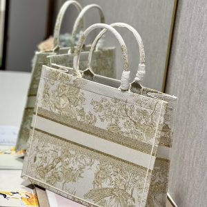 CD Golden Magpie Book Tote 42cm Bag Canvas 336588