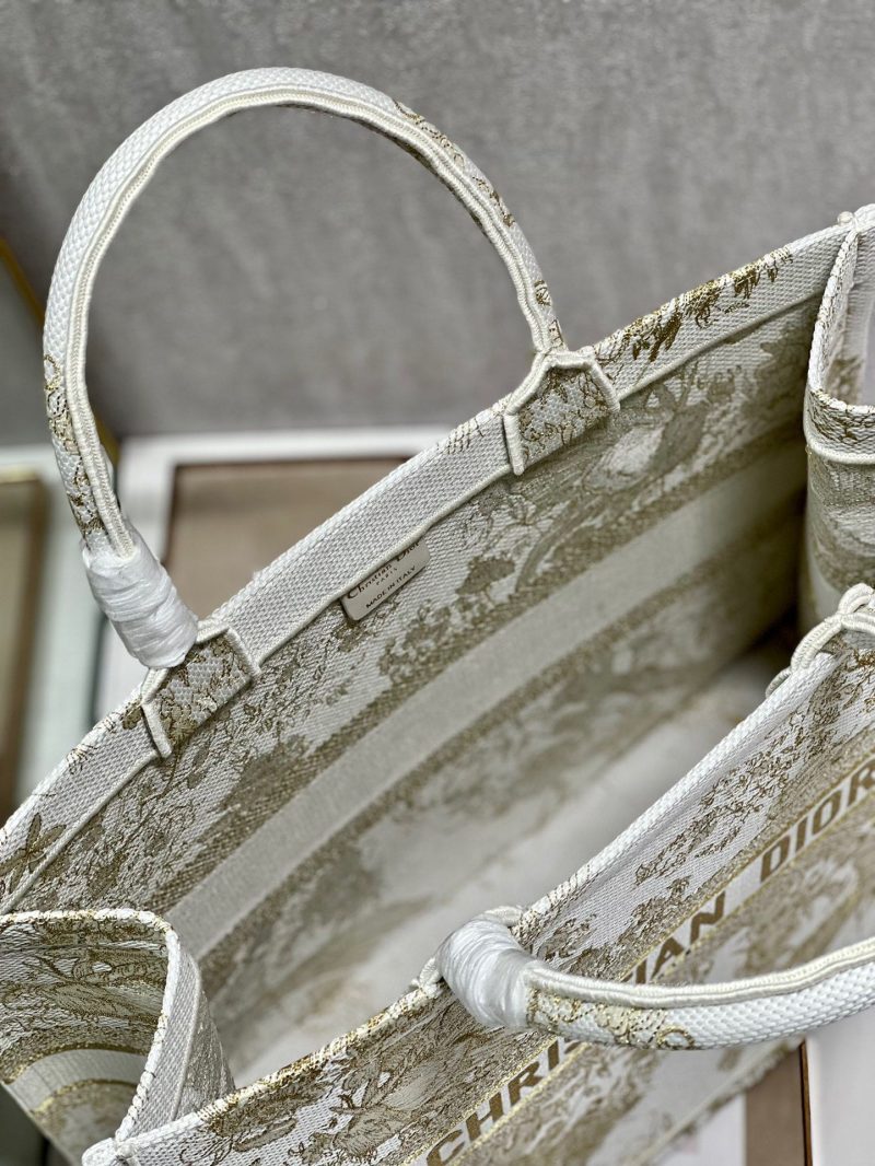 CD Golden Magpie Book Tote 42cm Bag Canvas 336588