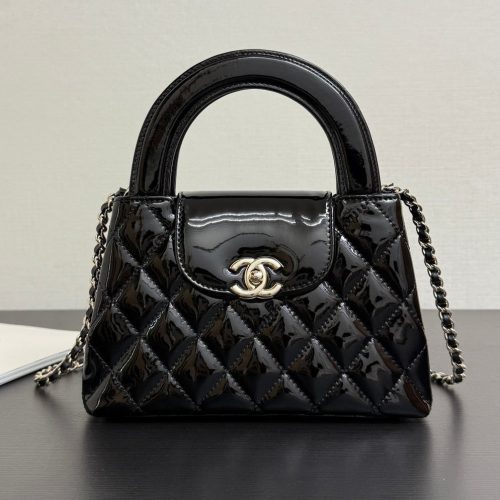 Chanel 2026 Kelly Bag 19cm Quilted Black Patent Leather