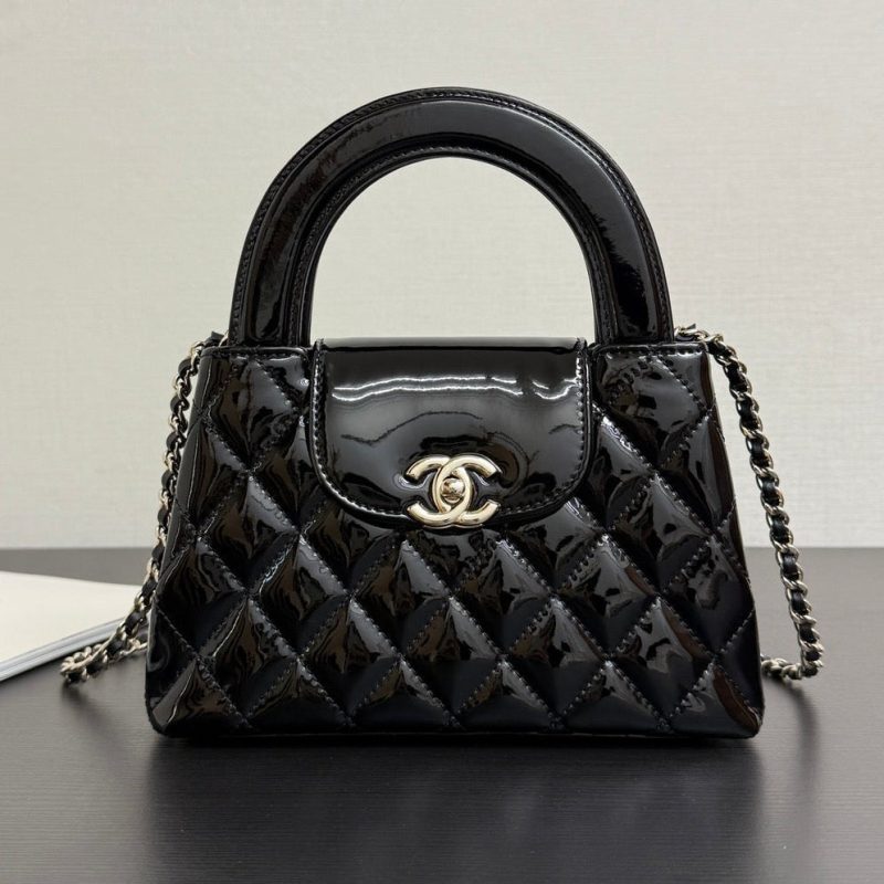 Chanel 2026 Kelly Bag 19cm Quilted Black Patent Leather
