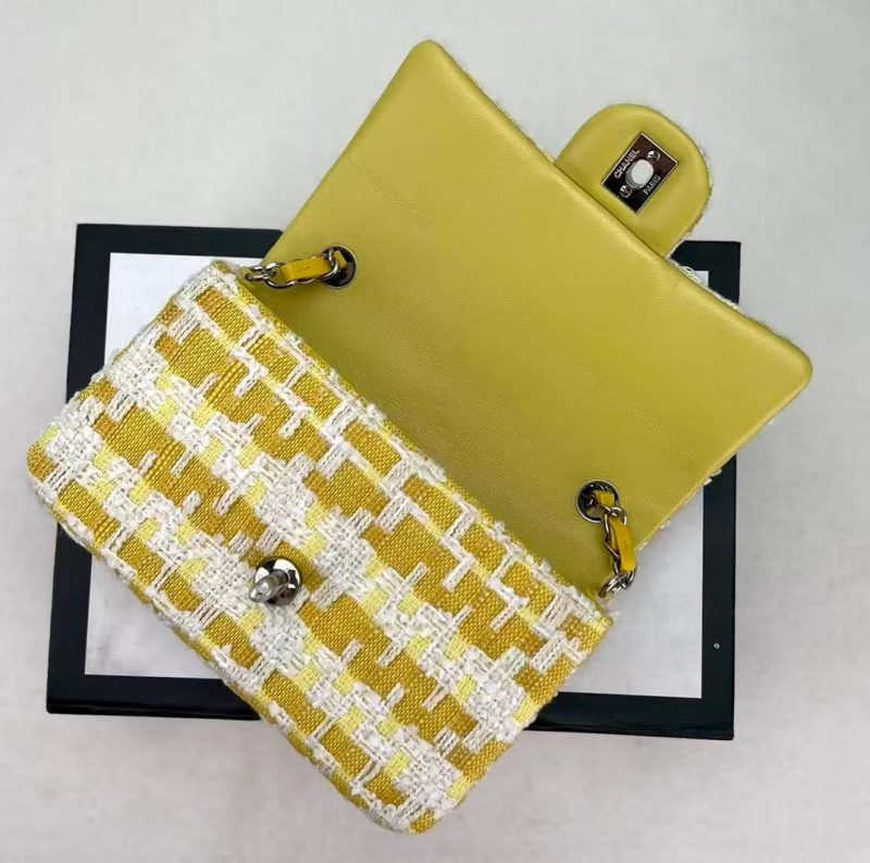 38f4a70693f8b4043404d46e53a3b006 CC Spring-Summer 2026 Classic Flap Bag Yellow White Tweed
