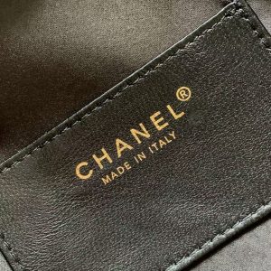 CC 25b Medium Backpack With Chain 23cm Black Caviar GHW