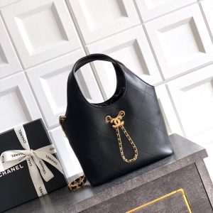 79d663904c087545eed4be4531ab8112 CC SS 2026 Small Shopping Bag Black Lambskin