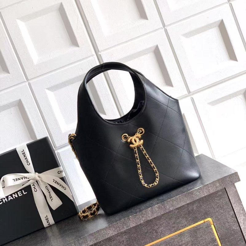 79d663904c087545eed4be4531ab8112 CC SS 2026 Small Shopping Bag Black Lambskin