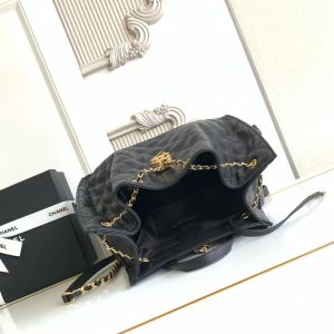 CC 25b Medium Backpack With Chain 23cm Black Caviar GHW