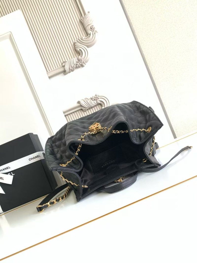 CC 25b Medium Backpack With Chain 23cm Black Caviar GHW