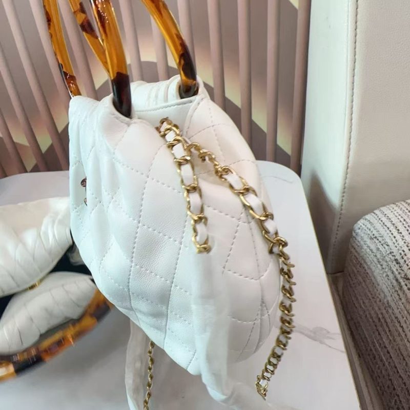 CC 26s Pouch Bag White Calfskin