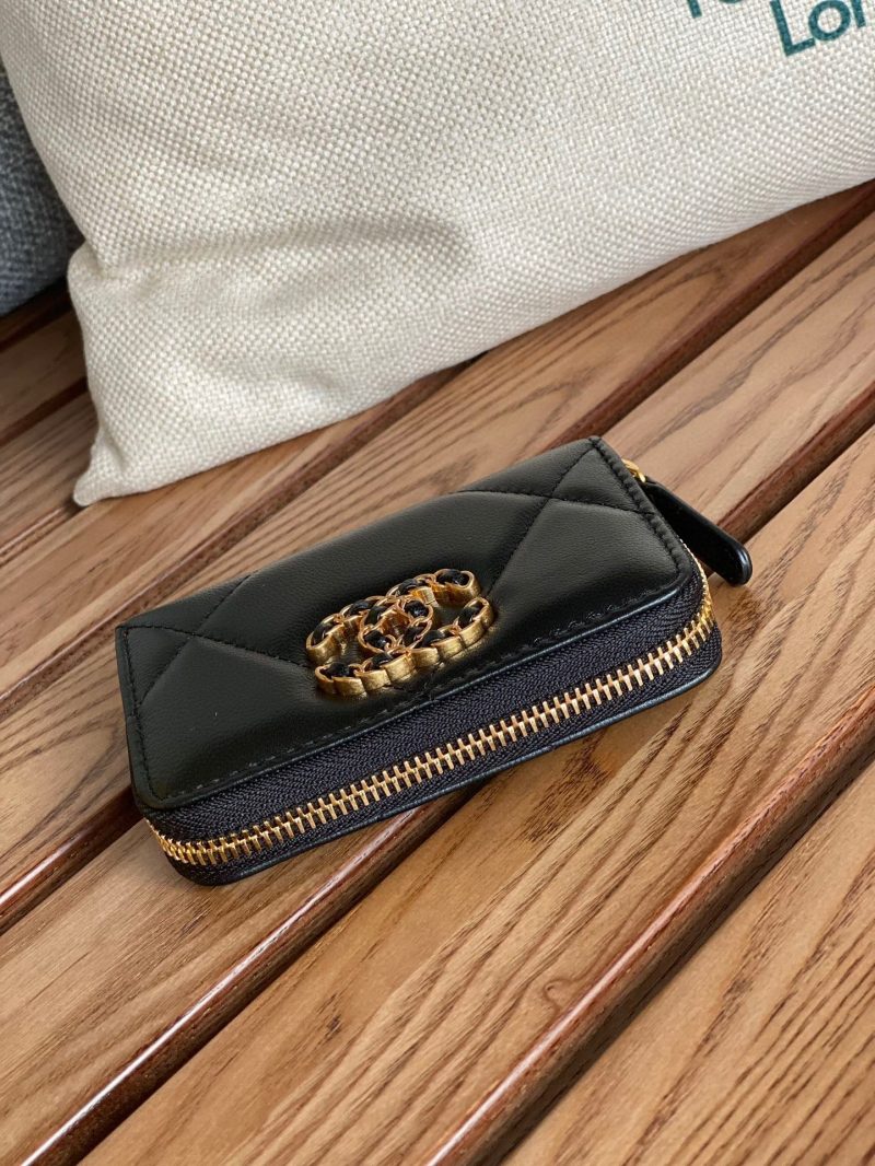 Image_20240318170657_71105955-9abd-45ac-81a3-8ccf33db257b CC 19 Zipped Coin Purse Lambskin