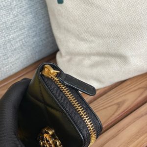 Image_20240318170702_57422b94-2b6a-46d5-a4f4-5dfe8ee968ae CC 19 Zipped Coin Purse Lambskin