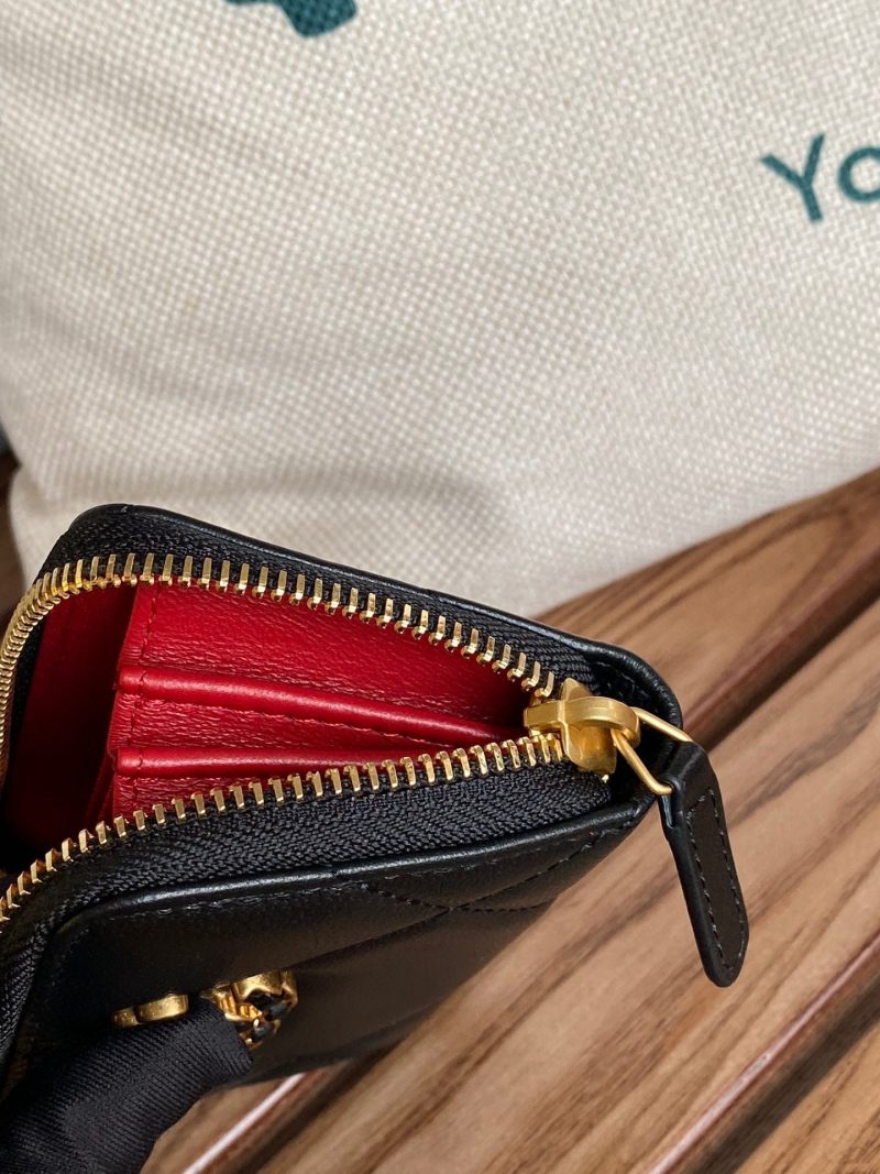 Image_20240318170710_bcadccbb-20ed-4544-be66-2d412e97e227 CC 19 Zipped Coin Purse Lambskin